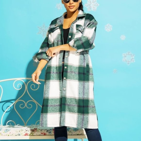 Sweet Generis Jackets & Blazers - 𝅺PLAID flannel button down shacket - 2 chest pockets - Side pockets
